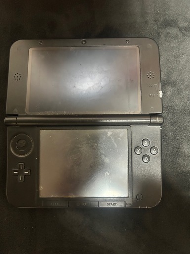 3dsll   シルバーブラック スティックカバー取れてます