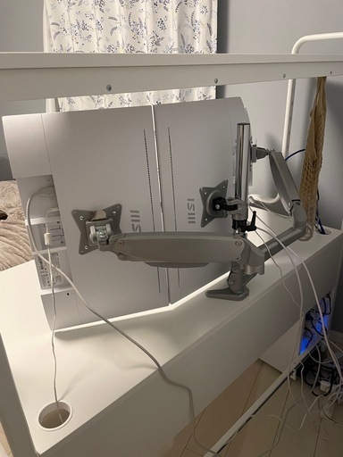 IKEA FREDDEゲーミングデスク　モニターアーム付