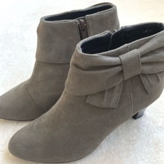 ✨美品✨ velikok スウェードショートブーツの画像
