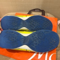 サッカーシューズ　22.5cmの画像