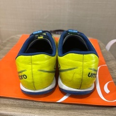 サッカーシューズ　22.5cmの画像