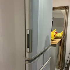 冷凍冷蔵庫の画像