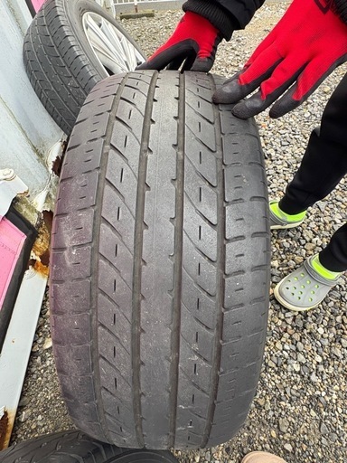 トヨタの235/50R18サイズの5スポークホイールセット。