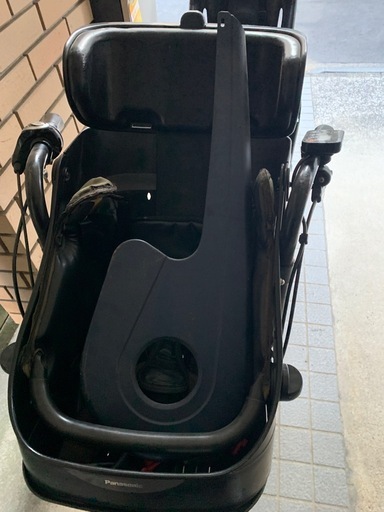 パナソニック電動ママチャリ自転車。充電器と充電池ついてます。前後チャイルドシート付きで子供2人のせられます。Panasonic gyu