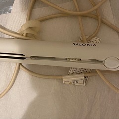 サロニア SALONIA ストレート ヘア アイロン コテ ホワイト 耐熱ポーチ付の画像