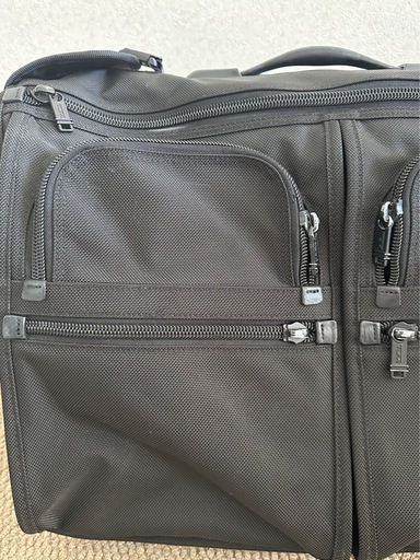TUMI トゥーミ　ガーメントキャリーケース