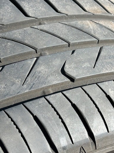 アルファード　ヴェルファイア235/50R18 2本セット　充分溝はあります　2025年製