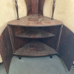 社長室のコーナー収納の画像