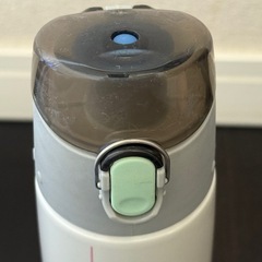 サーモス 魔法瓶 ステンレスボトルの画像
