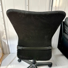 【ほぼ新品】定価6000円　オフィスチェアの画像