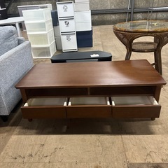 リビングテーブルの画像