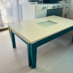 サイズが変えられる西海岸風ハンドメイドテーブルの画像