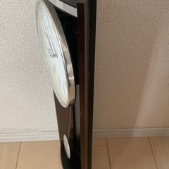 振り子時計の画像