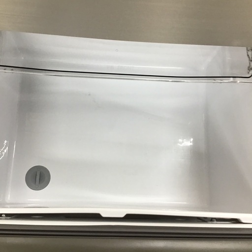 #B-13【ご来店頂ける方限定】AQUAの3ドア冷凍冷蔵庫です