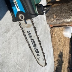 電動チェンソー
の画像