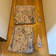 遮光カーテン　お譲りします
の画像