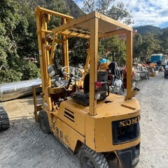 コマツ フォークリフト ガソリン MT 要整備 FG10-12 初爆確認済み ジャンクの画像