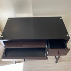 引き出し　収納　デスクの画像