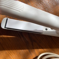 サロニア ストレートアイロン 230℃の画像