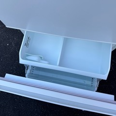 🉐60⭐️2023年製美品★東芝　冷蔵庫　自動製氷　右開き　大型　3ドア　356Lの画像