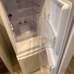 三菱冷蔵庫MR-P15EY-KP形の画像