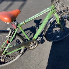 🟥プレシジョン　２８インチ　7段変速　カゴ、鍵、ライト付き　サドル交換済みの画像