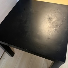 ブラック木製テーブルの画像