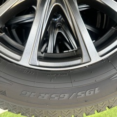 超綺麗、ホイール付きスタッドレスの画像