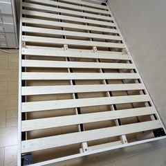 セミダブルマットレス(フレーム付き)の画像