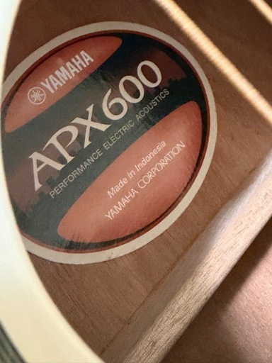ほぼ新品！アコースティック　ギター　APX600 YAMAHA おまけ付き