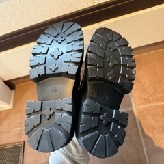 超美品✨️厚底ローファー ブラックの画像