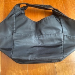 おすましプーちゃん　ブラック　黒　バッグ　猫　の画像