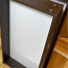 ベニア、引き出し２つの画像