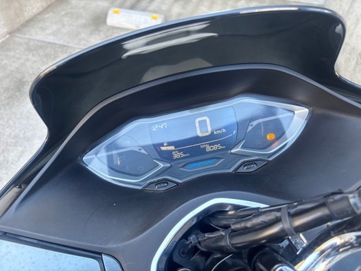 HONDA　pcx jk05 走行8000キロ