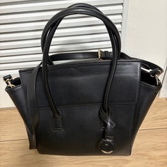 ブラック レザー調 2WAY ハンドバッグ 通勤用） frank.dの画像