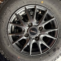 　数分の投稿です汗145/80/12スタッドレスタイヤの画像