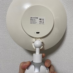 光る！充電式卓上ミラーの画像