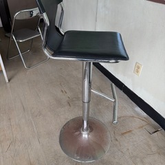 カウンターはいハイチェアの画像
