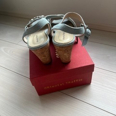 オリエンタルトラフィック　ビジューサンダルの画像