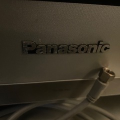 32型テレビ【Chromecast/リモコン/コード／カード付き】の画像