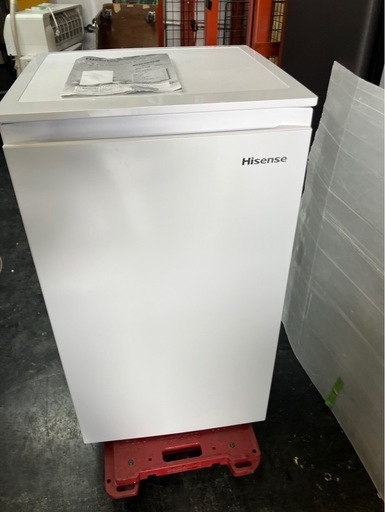 【中古】Hisense ノンフロスト冷凍庫 HF-A61W
