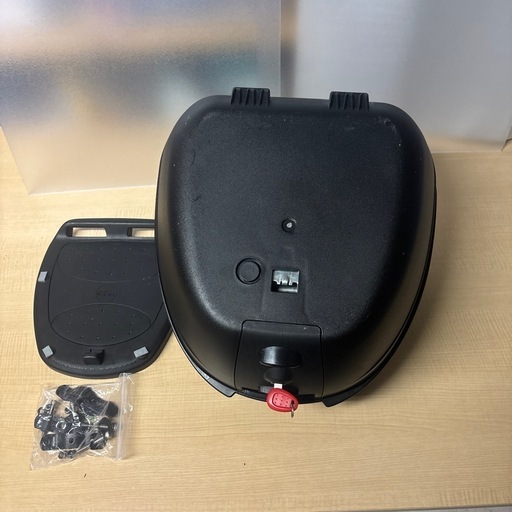 GIVI.モノロックケース　　プッシュダウンタイプ