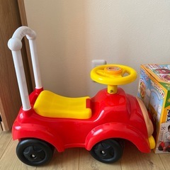 アンパンマンカー　乗用玩具　の画像