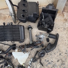 cb400スーパーボルドール部品まとめて3000円の画像