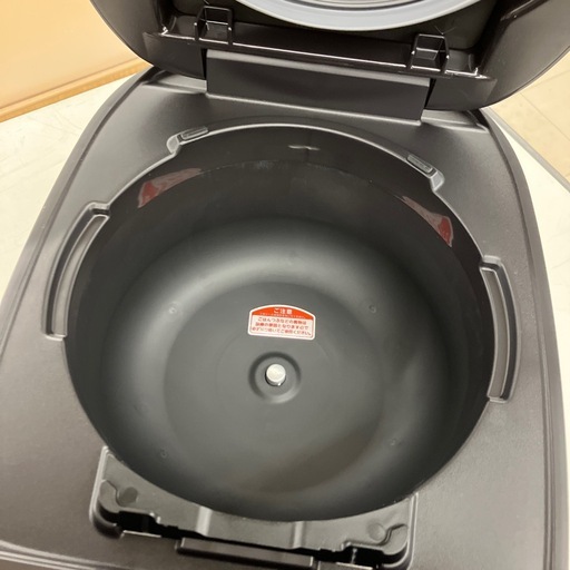 圧力IH炊飯ジャー　Tiger   JPV-N100K   5.5合　未使用品