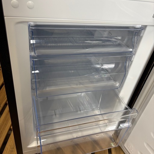 【美品】Hisense ハイセンス　ノンフロン冷凍冷蔵庫　HR-D1701B 175l 2024年製