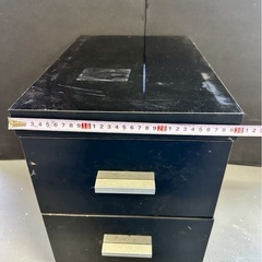 サイドテーブル　チェスト キャスター付き ブラック 鏡面仕上・艶あり単色の画像