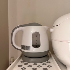 電気ケトルの画像