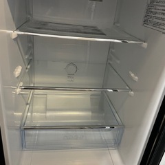 美品 Hisense ハイセンス 2ドア ノンフロン冷凍冷蔵庫 HR-G16AM ミラードア 162L 2023年製の画像