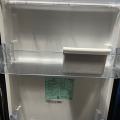 美品 Hisense ハイセンス 2ドア ノンフロン冷凍冷蔵庫 HR-G16AM ミラードア 162L 2023年製の画像